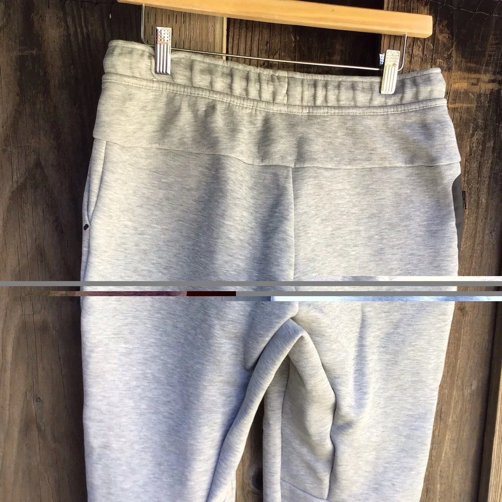 Nike Sportswear Tech Fleece Jogger Sweatpants Gray Boys XL 30x27 Zip Pocket